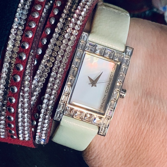 French Connection watch with ivory leather strap. Mother of Pearl face. - Picture 5 of 8
